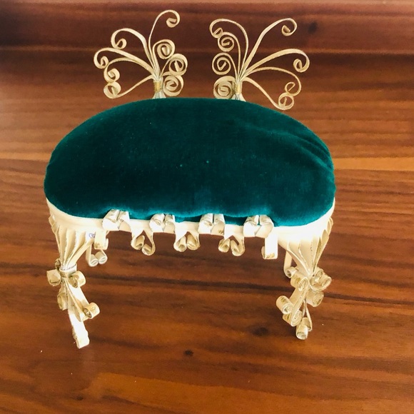 Vintage miniature ottoman - Picture 2 of 5